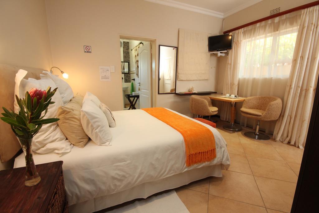 Lumley'S Place Guesthouse Pniel Buitenkant foto