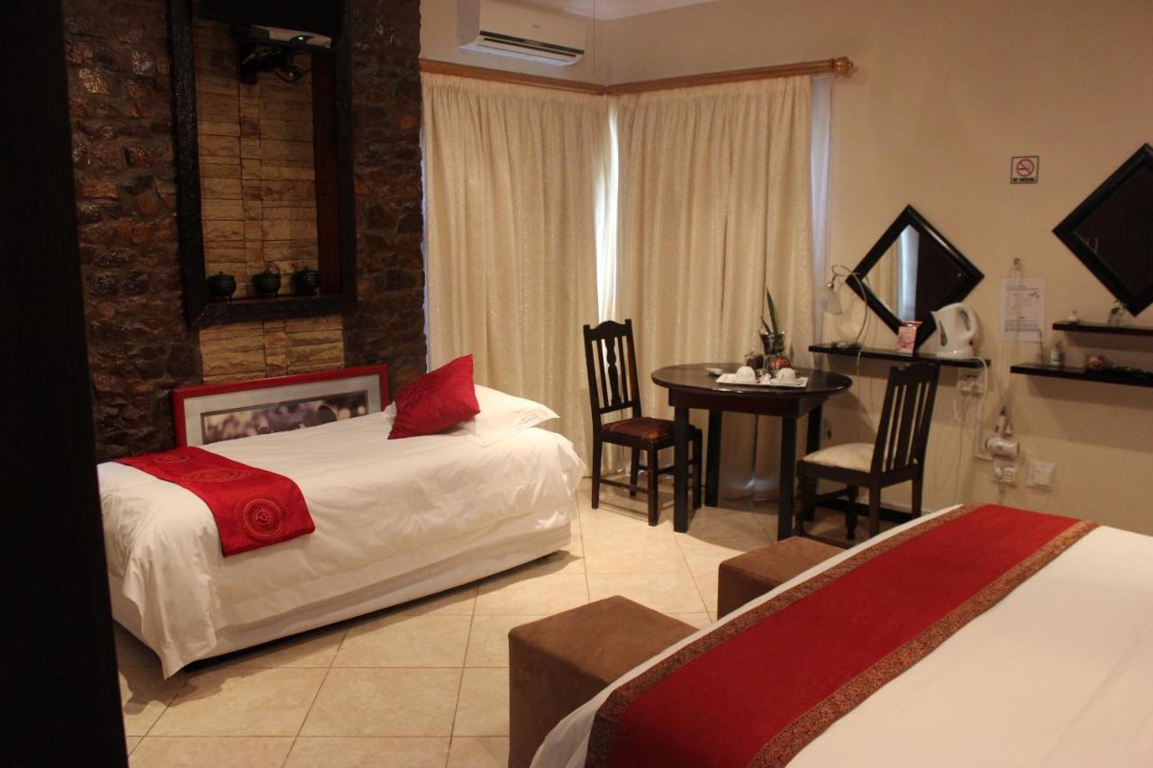 Lumley'S Place Guesthouse Pniel Buitenkant foto
